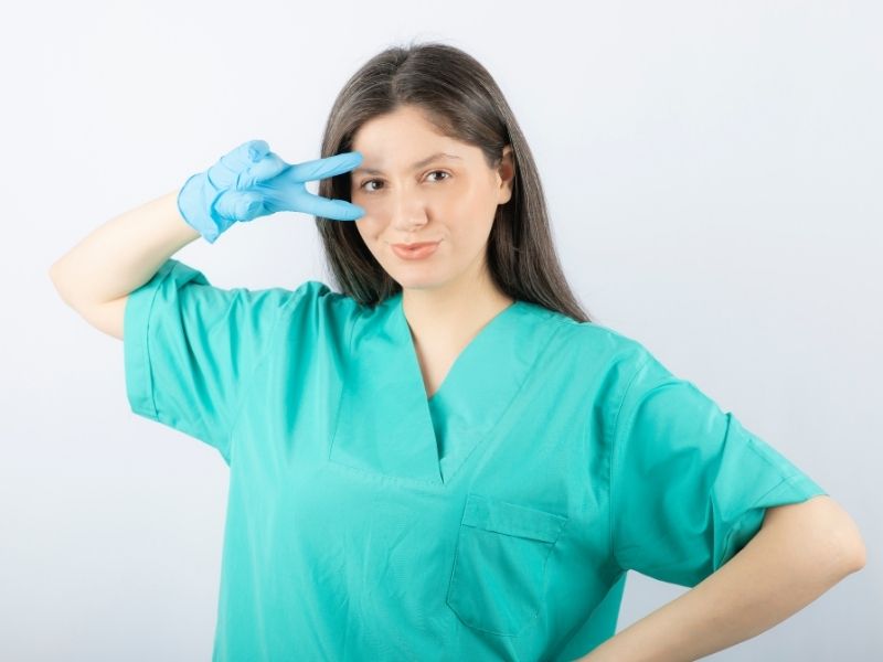 refakatci-kim-olabilir